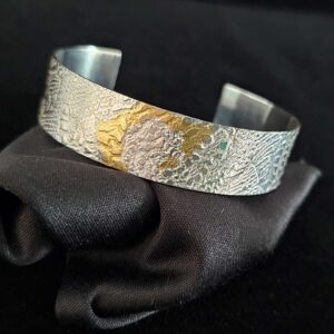 Wide Lace Cuff