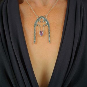 ‘In chains’ pendant