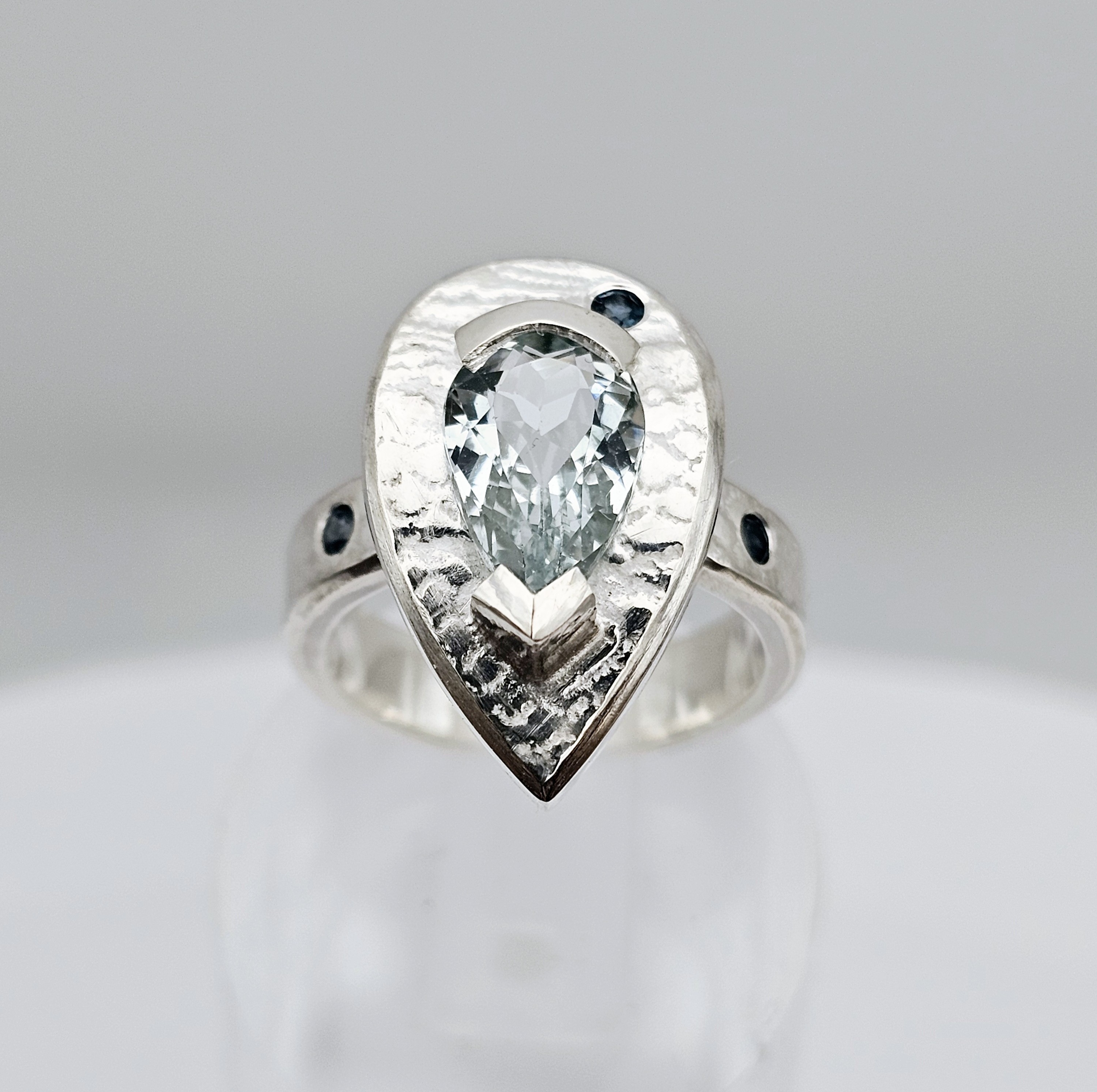 ‘Make it a pear!’ ring