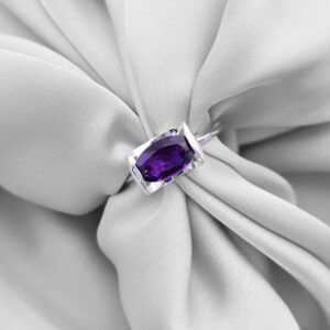 ‘Embrace’ ring